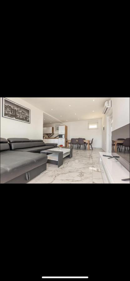 Arijan30 *